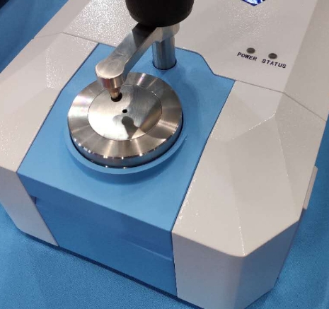 紅外光譜分析的便攜化：無創(chuàng)檢測，助力疾病診斷